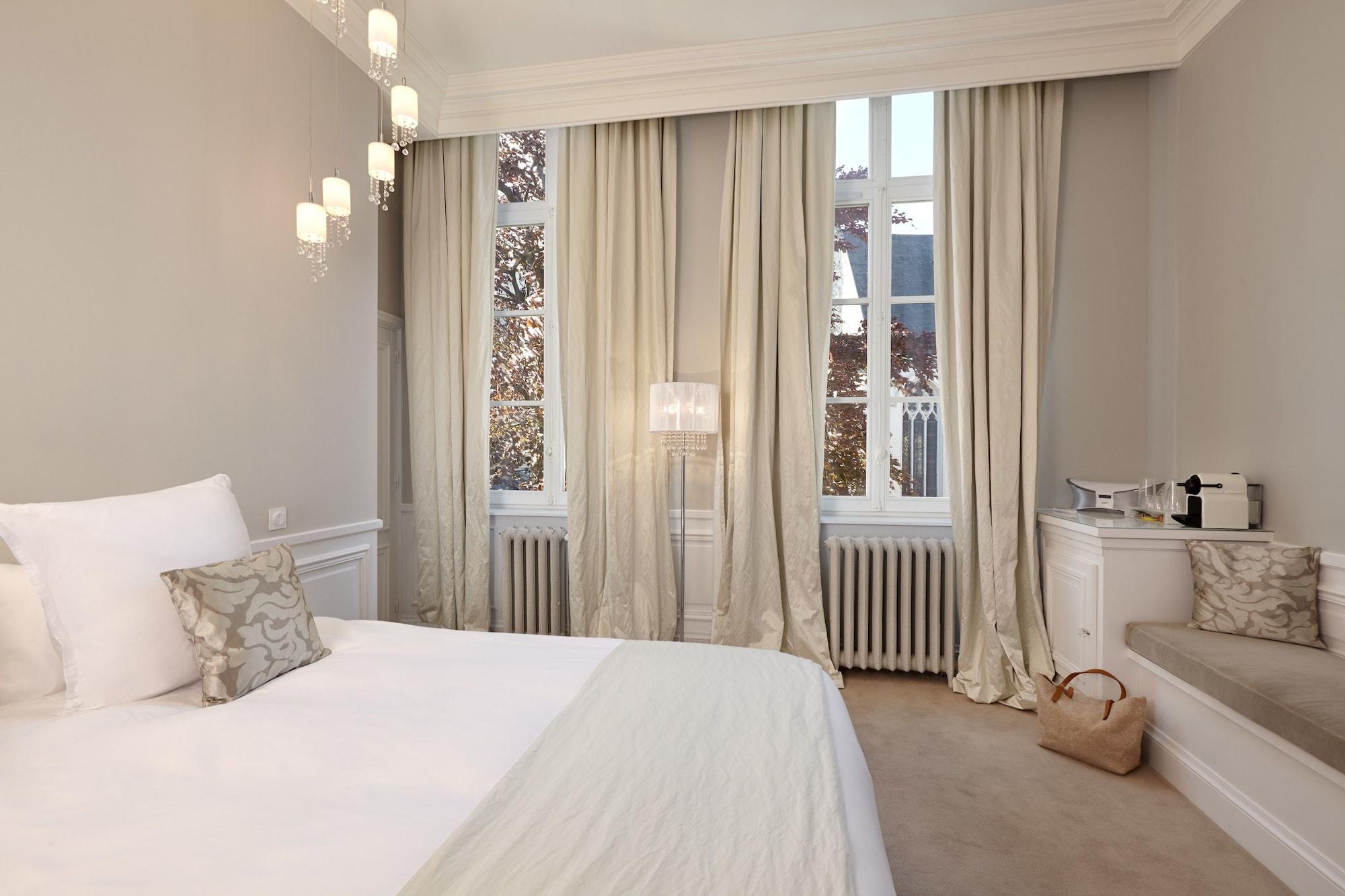 Clarance Hotel ليل المظهر الخارجي الصورة