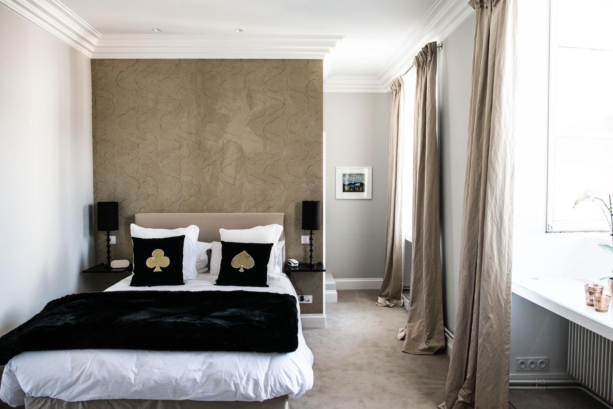 Clarance Hotel ليل المظهر الخارجي الصورة